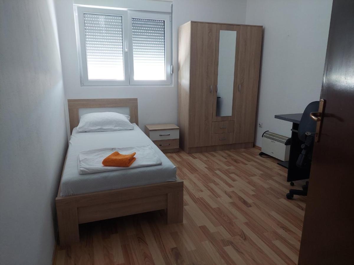 Apartman Na Rijeci Cijevni Apartment Podgorica Luaran gambar